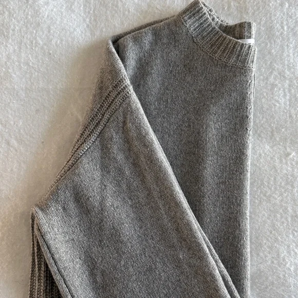 Frame Women’s CASHMERE Sweater - Picture 3 of 4